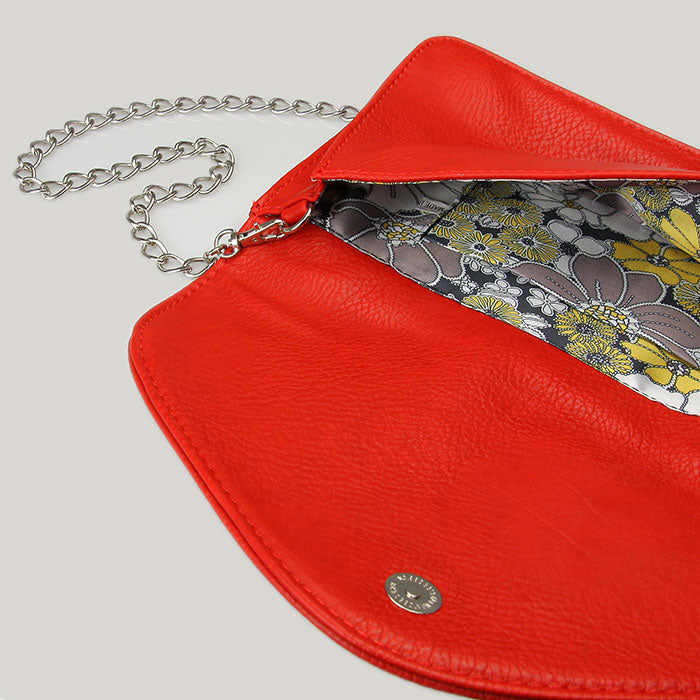 iLLASPARKZ Leather Envelope Clutch Bag with Detachable Chain Strap