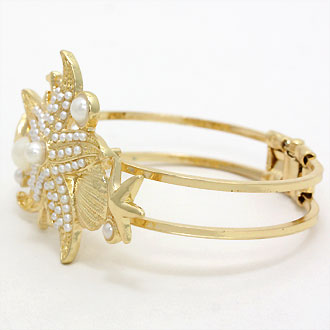 iLLASPARKZ Resin Enamel Pearl Starfish Hinged Bracelet