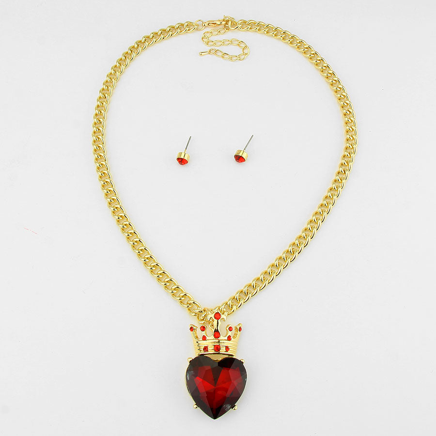 iLLASPARKZ Crowned Heart Necklace