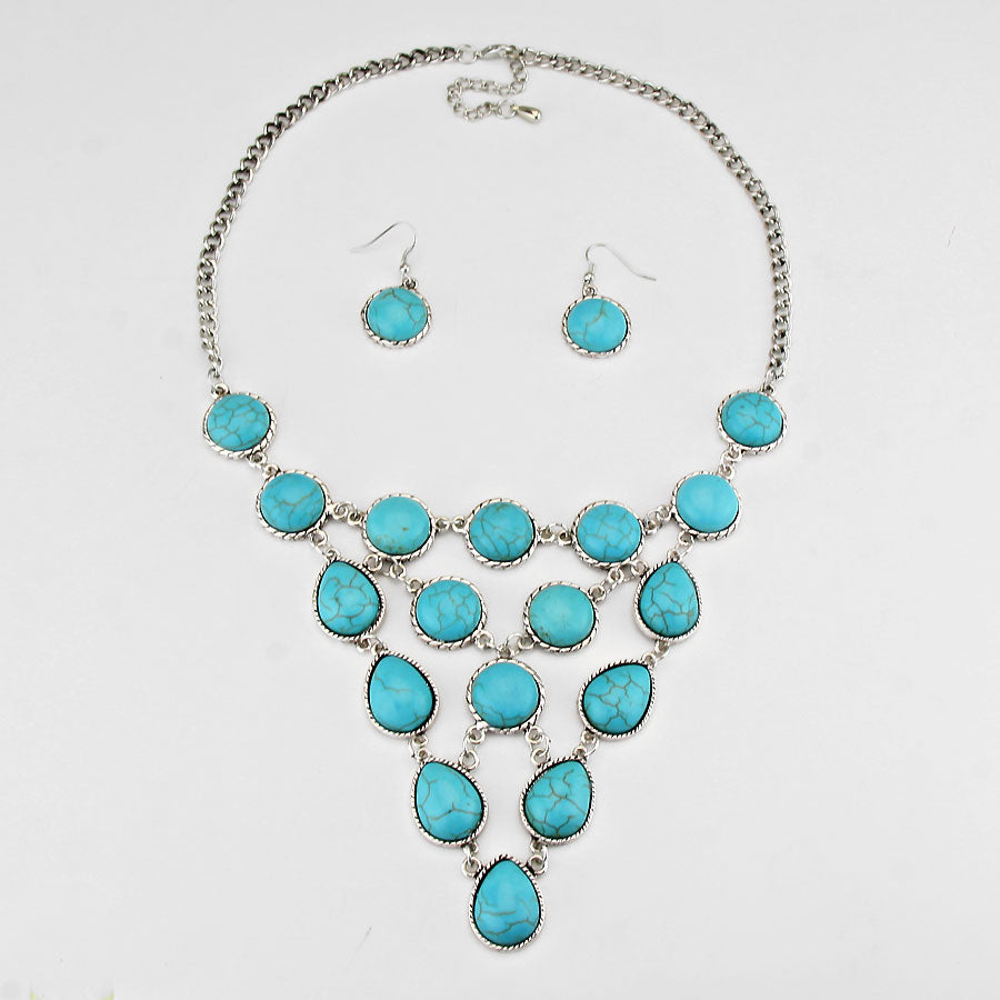 iLLASPARKZ Clustered Howlite Necklace