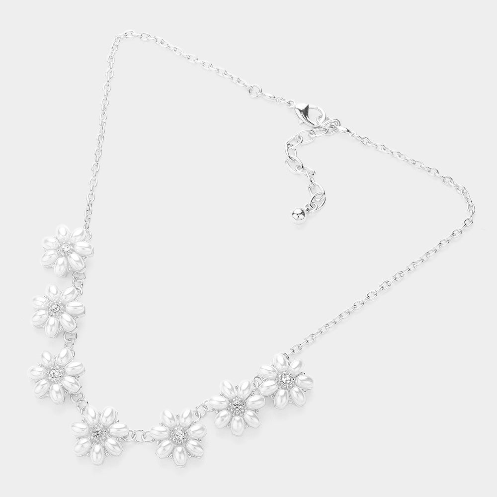 iLLASPARKZ Pearl Flower Station Collar Necklace