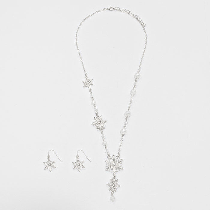 iLLASPARKZ Pearl Station Snow Flake Necklace