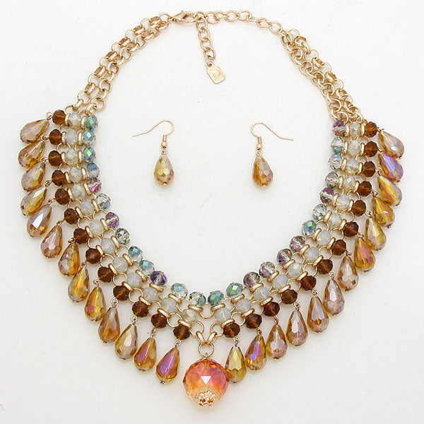 iLLASPARKZ Glass Embellished Collar Necklace