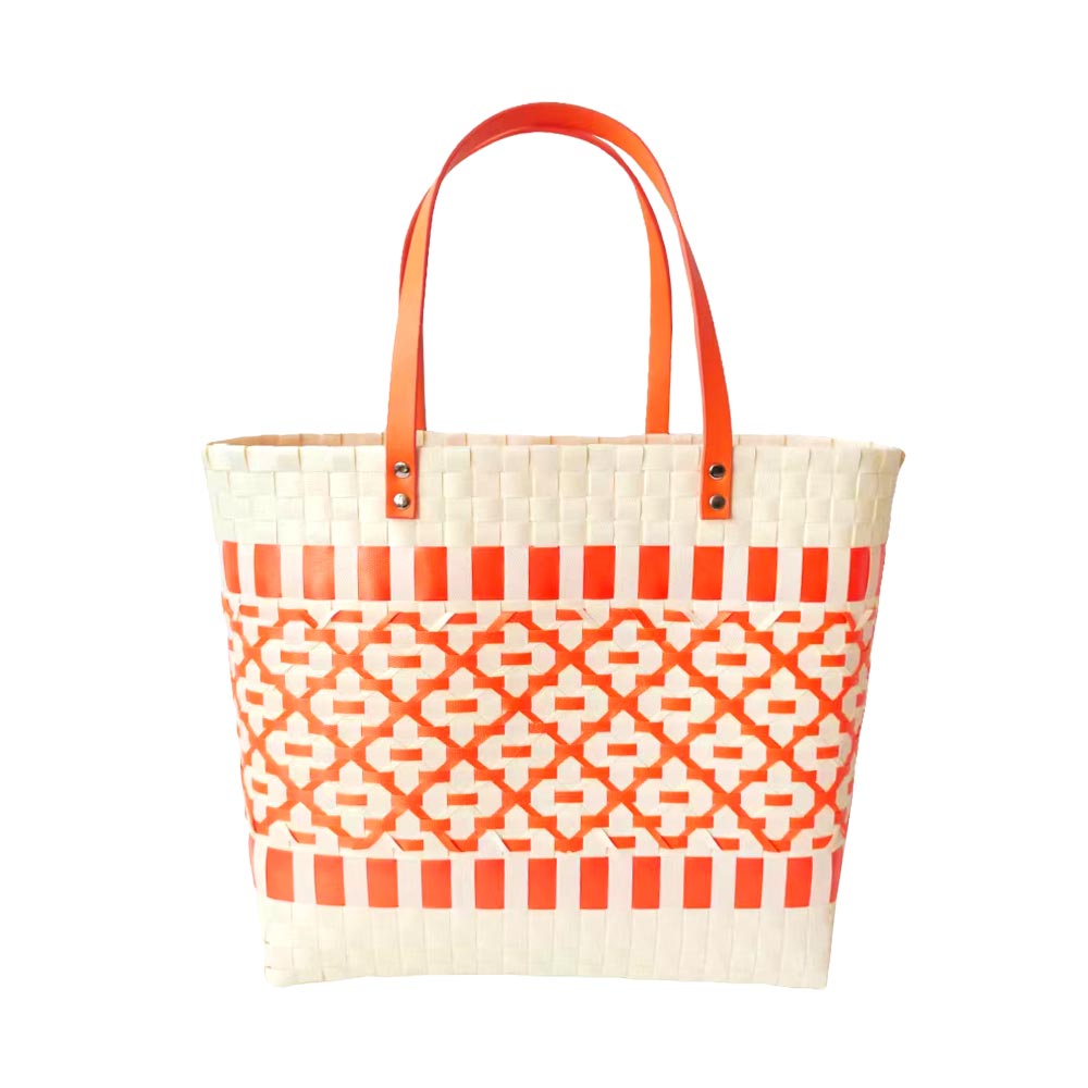 iLLASPARKZ Quatrefoil Patterned Basket Weave Tote Bag / Shoulder Bag