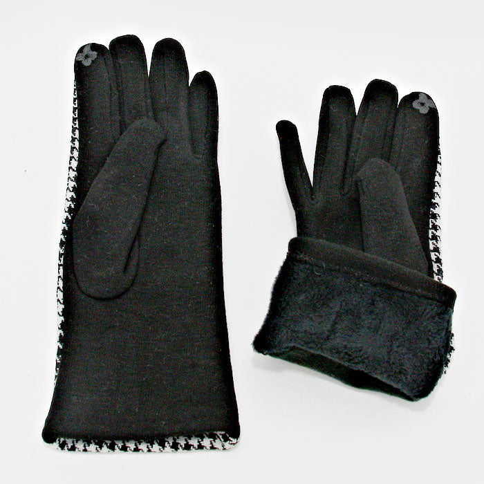 iLLASPARKZ Fleece Lined Houndstooth Check Button Gloves