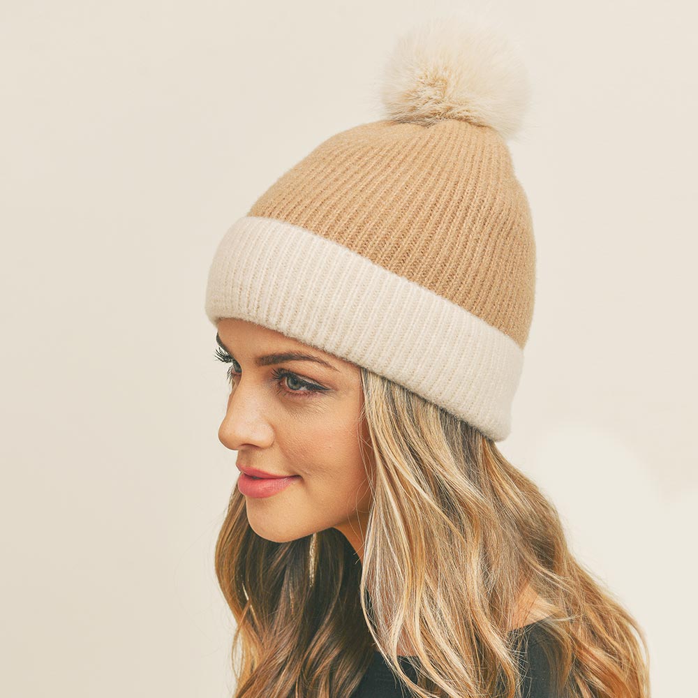 iLLASPARKZ Two Tone Knit Pompom Beanie Hat