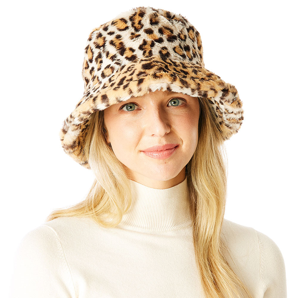 iLLASPARKZ Leopard Patterned Soft Faux Fur Bucket Hat