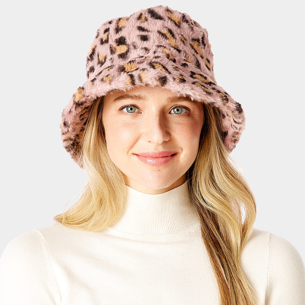 iLLASPARKZ Leopard Patterned Faux Fur Bucket Hat