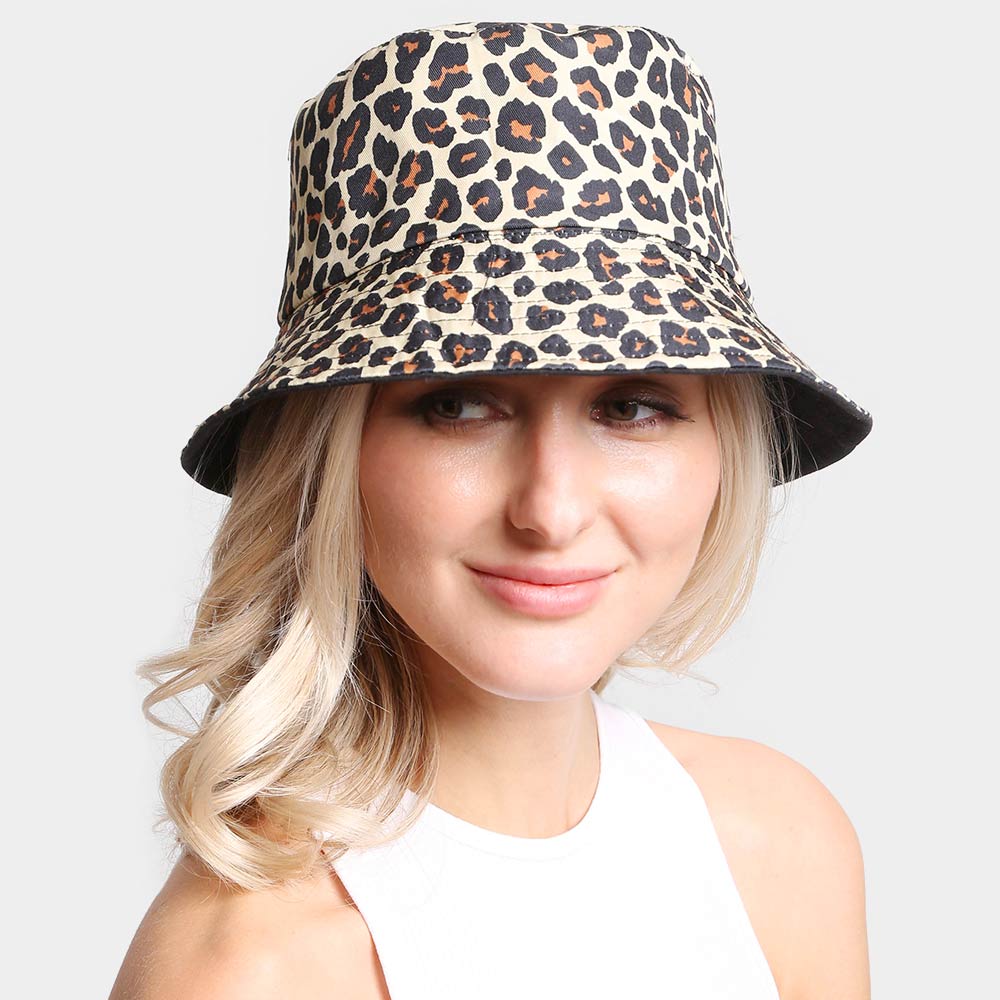 iLLASPARKZ Leopard Patterned Reversible Bucket Hat