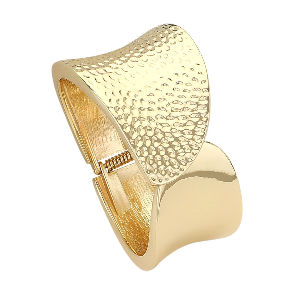 iLLASPARKZ Textured Metal Hinged Bangle Bracelet