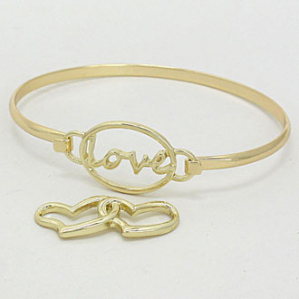 iLLASPARKZ Interchangeable Heart Pendant Bangle Bracelet