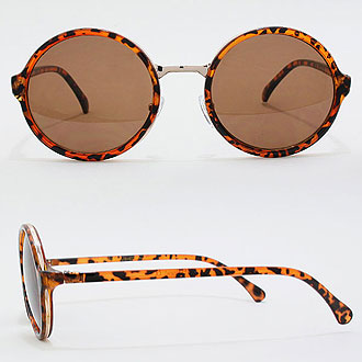 iLLASPARKZ Round Lens Sunglasses