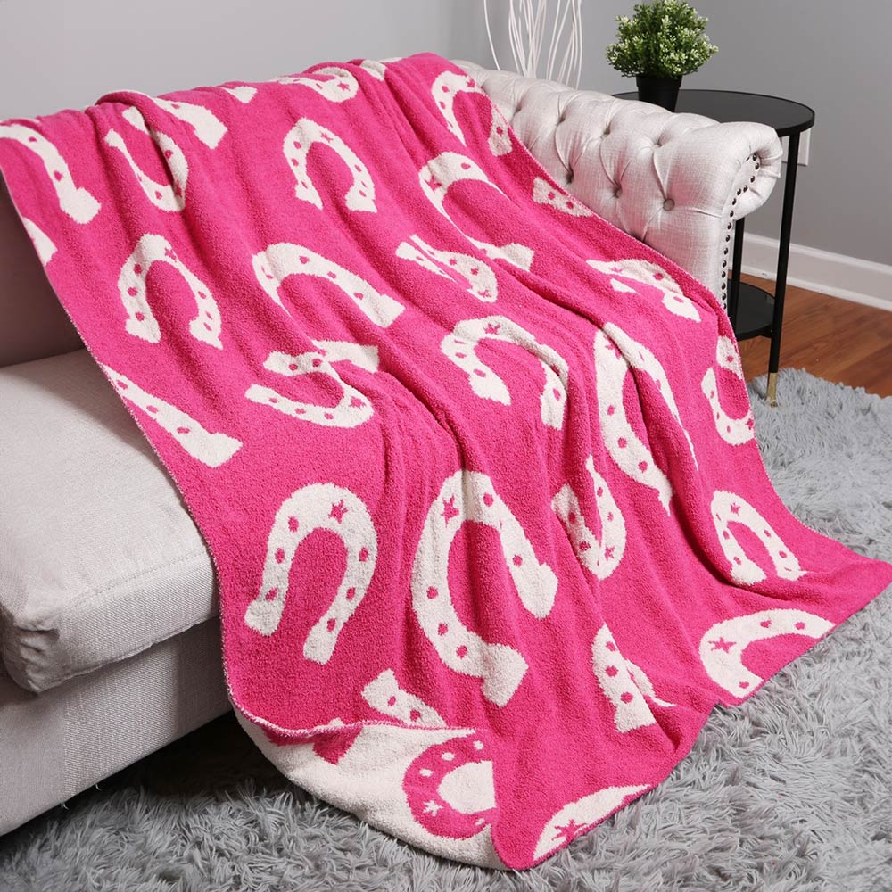 iLLASPARKZ Reversible Horseshoe Patterned Throw Blanket