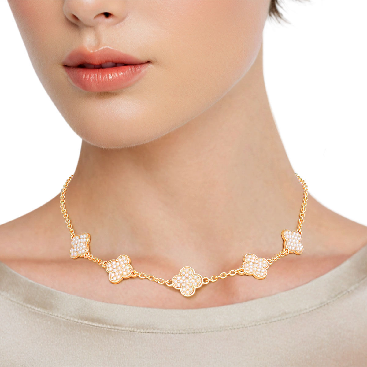 Necklace Gold Cream Pearl Quatrefoil Clovers